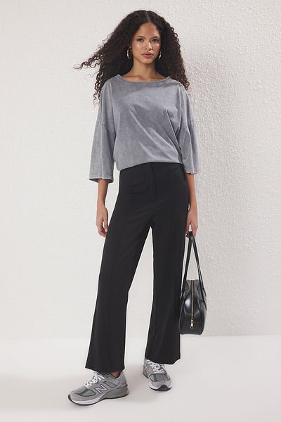 Trendyol Modest Pantaloni tricotați cu nervuri din crepon negru TCTSS25TP00005