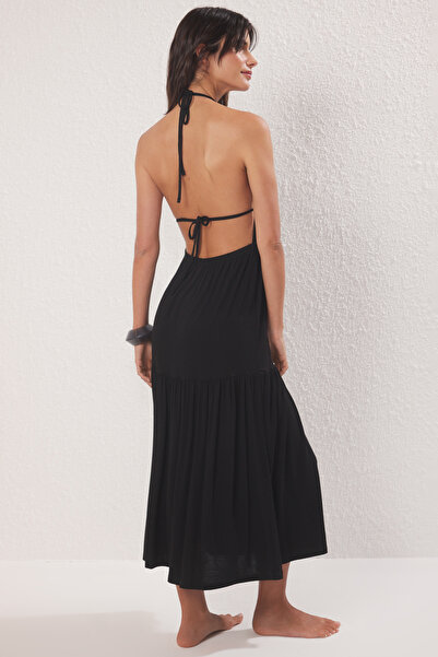 Trendyol Collection Černé pletené maxi plážové šaty s výstřihem TBESS25EL00123