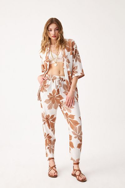 Know Women's Camel-White Floral Patterned Kimono Shirt Pants Set