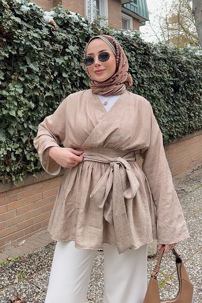 LOCCO سترة Lidya النسائية برباط على الخصر من فرو المنك