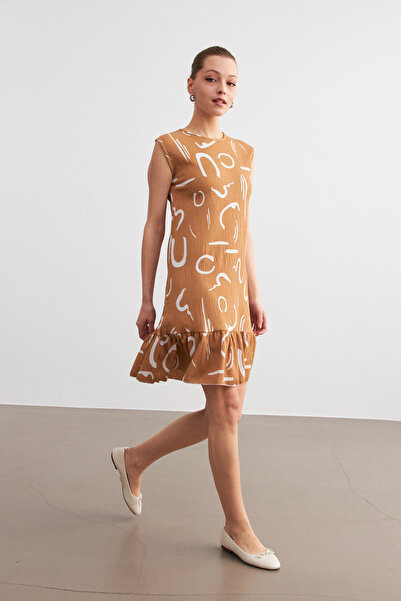 Trendseninle Γυναικείο Μίνι Αμάνικο Φόρεμα με Σχέδιο Camel