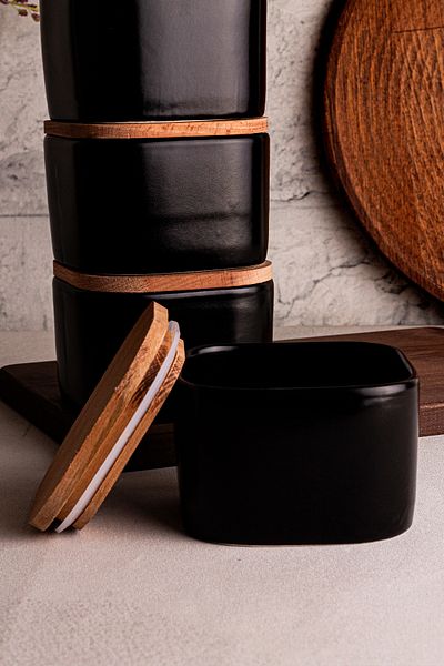 Snippy Luma Soft Black - Ceramic Breakfast Bowl with Less Than 4 Wooden Vacuum Doors 300 ml