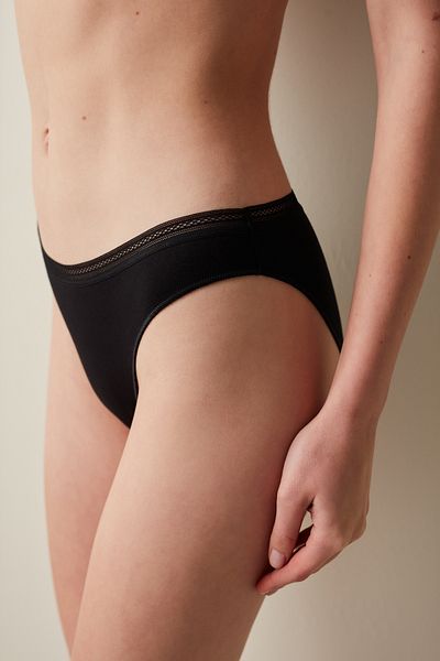 Penti Schwarzer Easy Slip aus Baumwolle mit Zierdetail