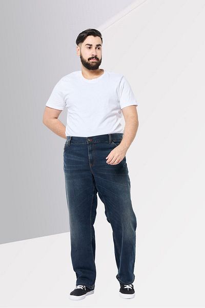 Tommy Hilfiger Men Comfort Fit Washed Stretchable Denim Jeans, Dark Blue