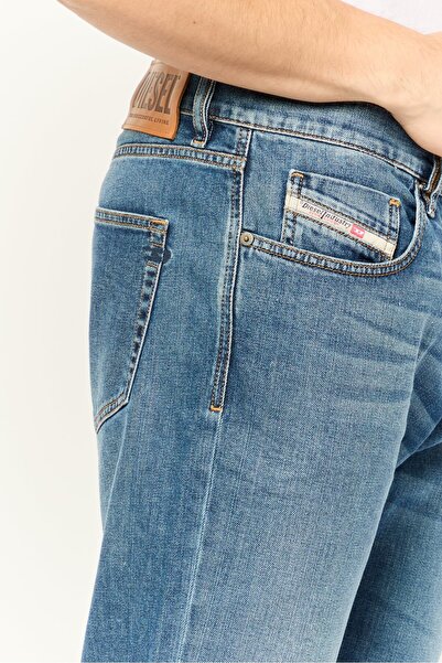 Diesel Men D-Strukt Slim Fit Wash Stretchable Denim, Blue