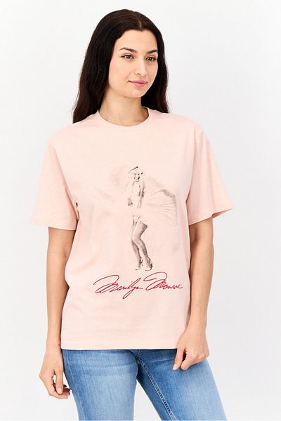 Marilyn Monroe Women Oversized Fit Crew Neck Short Sleeves Graphic Print T-shirt, Pink