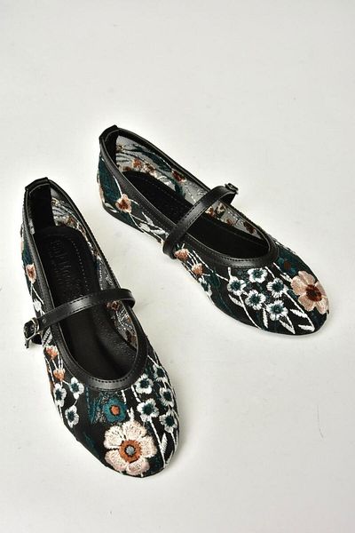 Fox Shoes U 820085515   Balerini de damă cu motiv floral din plasă neagră/roz