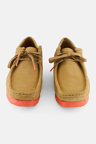 CLARKS Men Standard Fit Wallabee Lace Up Casual Shoes, Tan