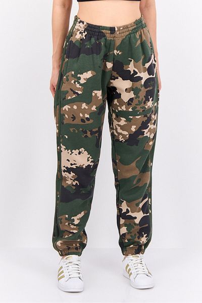 adidas Women Sportswear Fit Camouflage Outdoor Sweatpants, Multicolor
