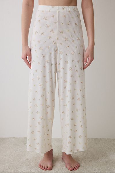Penti Bloom bedruckte Hose in Ecru