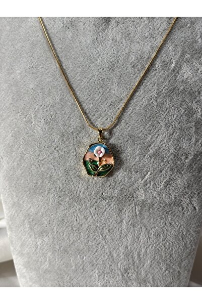 Uzak Işıklar Vintage çiçek gold çelik kolye