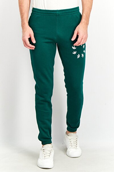 adidas بنطال رياضي رجالي رياضي بشعار العلامة التجارية، باللون الأخضر