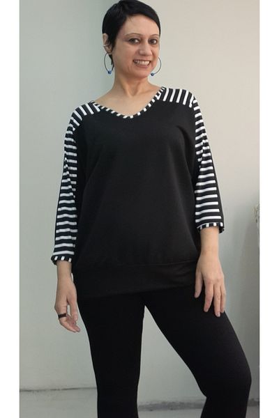 Mertcan Butik Black V-Neck Front Shoulder Black and White Striped Garnish Three Quarter Bat Sleeve Combed Viscose T-Shirt
