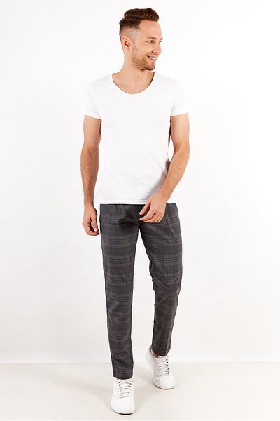 Tommy Hilfiger Men Slim Fit Plaid Trousers, Grey
