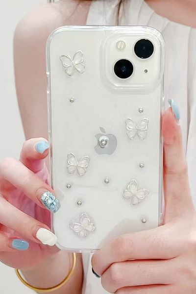 KVK PRİVACY حافظة متوافقة مع هاتف Apple iPhone 13-14، غطاء من السيليكون الناعم المقاوم للصدمات على شكل فراشة زهرية