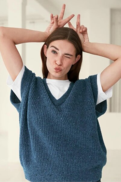 Tchibo Women V-Neck Sleeveless Heather Vest, Blue