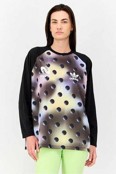 adidas Women Sportswear Fit Long Sleeve Outdoor T-shirt, Multicolor