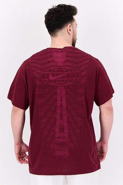 Nike Men Sportswear Fit Short Sleeve Training T-shirt, Maroon