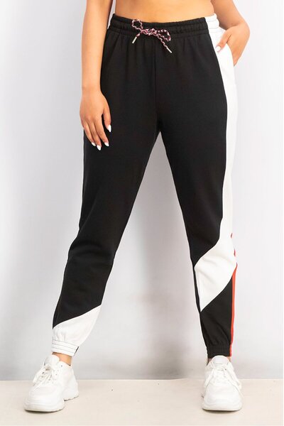 Puma Women Regular Fit Training Track Pants, Black and White