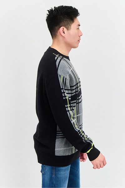 Selected Homme سويت شيرت رجالي بياقة دائرية ومربعات، لون أسود/رمادي