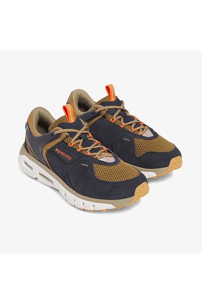 Under Armour حذاء رياضي رمادي اللون للرجال من Summit Trek