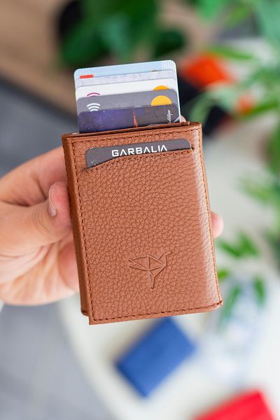 Garbalia Medina Genuine Leather Men's Tan Card Holder Wallet with Coin Compartment Mechanism