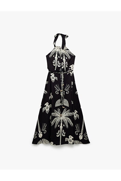 Koton Viskon Kumaş Etnik Desenli Boyundan Bağlamalı Halter Yaka Uzun Elbise