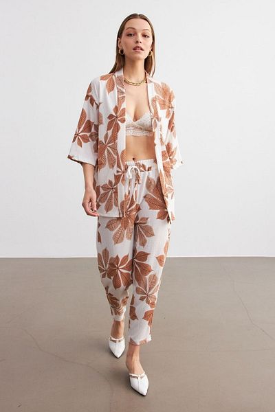 MODAGEN Women's Camel-White Floral Patterned Kimono Shirt Pants Set