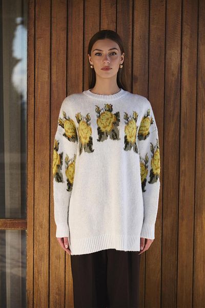 KB STUDIO Rose Knitwear - Ecru Sweater