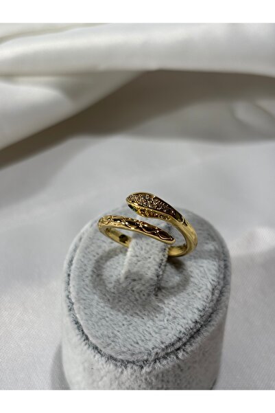 Uzak Işıklar Zirkon taşlı yılan desenli işlemeli gold çelik yüzük