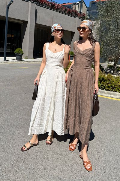 Seda Yalçın Atelier Φόρεμα βιζόν με συσκευασμένο στήθος στο πλάι