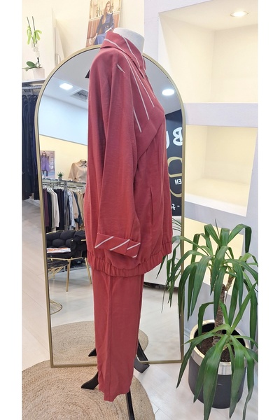 Nuss 1048 Line Detail Trousers Suit - Red