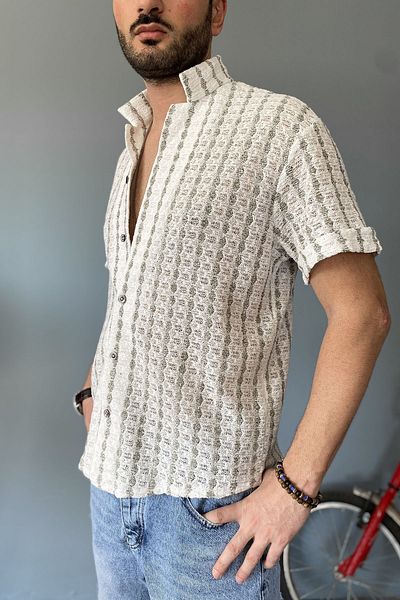 Alışveriş Sokağı Πλεκτό ριγέ κοντομάνικο ζακάρ κρεμ πουκάμισο