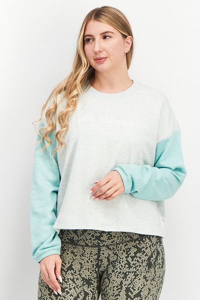 New Balance Women Oversized Long Sleeve Training Sweatshirt, Mint
