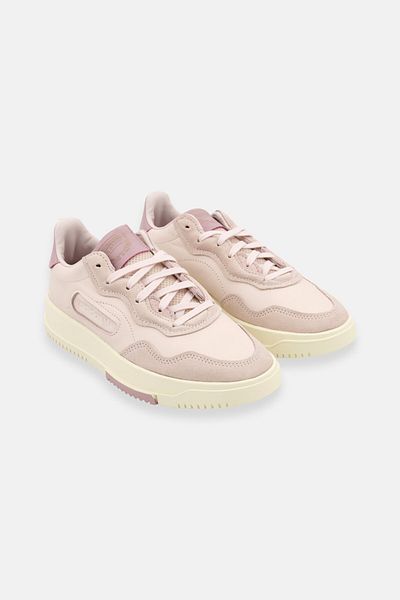 adidas حذاء رياضي نسائي Sc Premire عريض برباط، لون لافندر فاتح