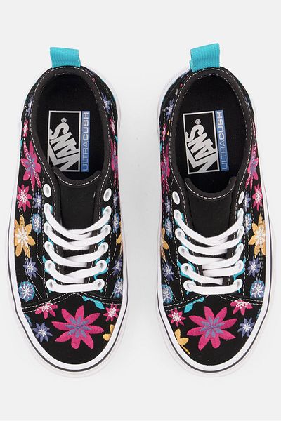 Vans Women Sentry Old Sko Embroidered Lace Up Casual Shoes, Black Combo