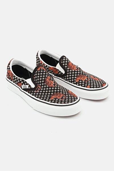 Vans Women Classic Slip On Casual Shoes, Black/White/Orange