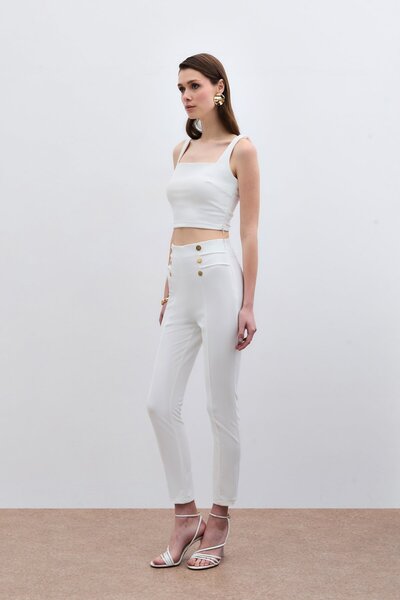 Sateen Штани з деталями на ґудзиках - Екрю