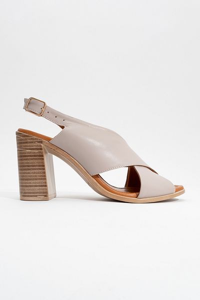 Ataköy Ayakkabı Women's Leather Thick Heel Sandals