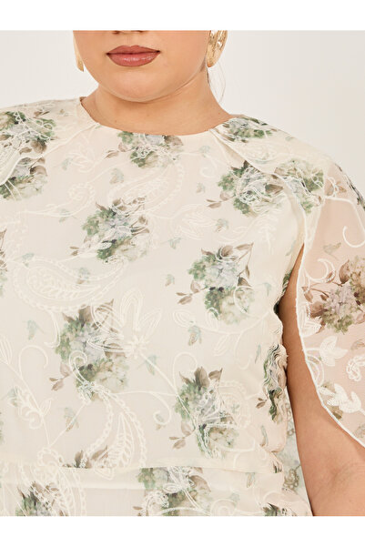 Styli Plus Size Printed Cape Sleeve Maxi Dress