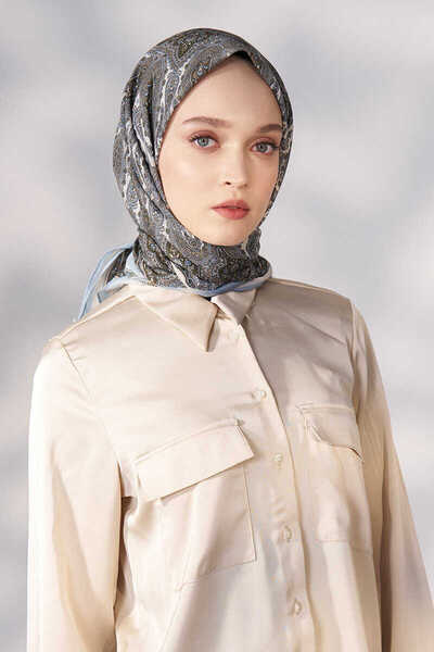 Madame Polo Blue Daisy Linda Pattern Scarf