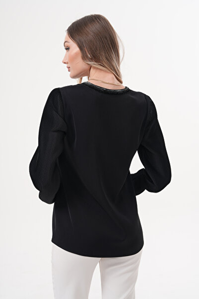 Loom Boutique Büyük Beden Şerit Detaylı Plise Kollu Bluz