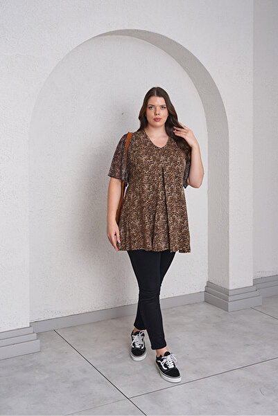 Büyük Moda ΜΠΛΟΥΖΑ ΣΤΟΥΝΤΙΟ ΜΕ ΣΧΕΔΙΟ ΛΕΟΠΑΡ