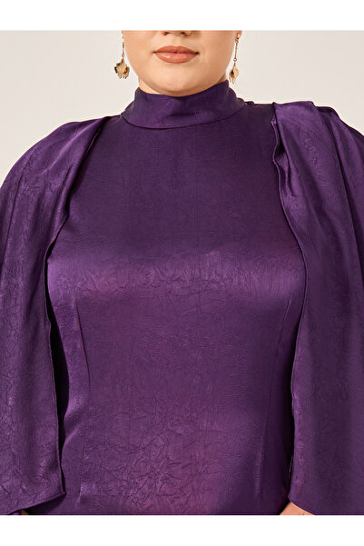 Styli Plus Size Plain Long Cape Sleeves A-Line Maxi Dress