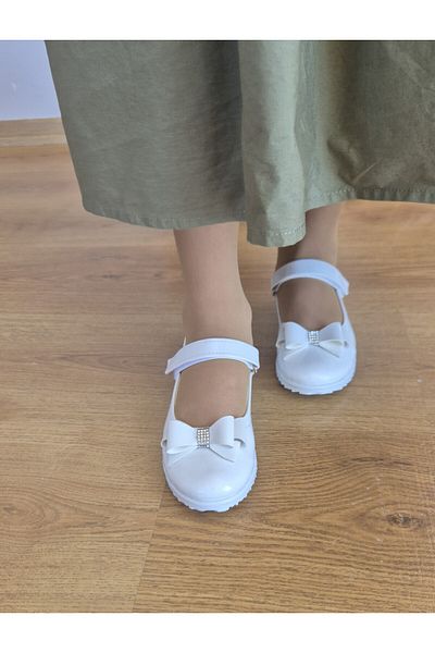 lemsel White Shiny Ballerina Shoes Anatomical Non-Slip Sole Girls' Shoes