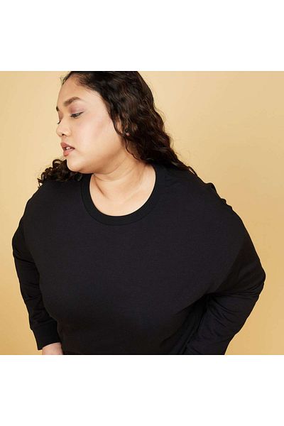 Kotty By Styli Solid Regular Fit Round Neck Sweatshirt