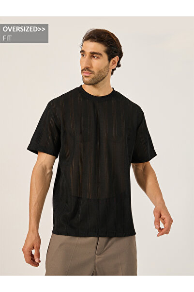 Styli تي شيرت مخطط شفاف بأكمام قصيرة ومقاس كبير