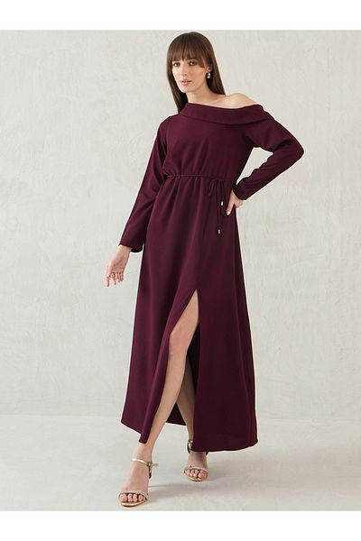 Femmella By Styli فستان ماكسي سادة برباط على الخصر وتفاصيل شق على شكل حرف A