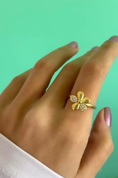 TakıDolabı خاتم فولاذي قابل للتعديل مع شكل زهرة ذهبية اللون