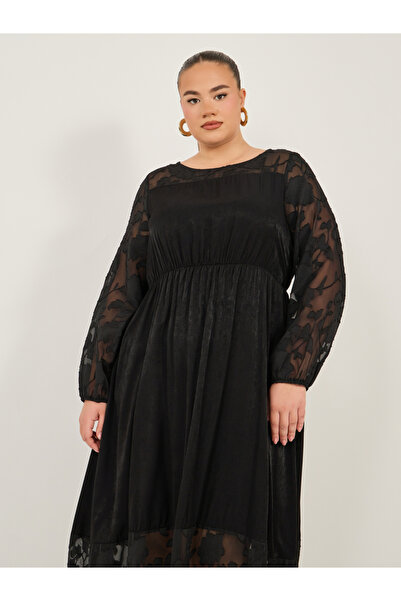 Styli LONG SLEEVE ALINE MAXI DRESS WITH INTEREST FABRIC